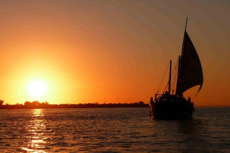 TAMARIND EVENING DHOW